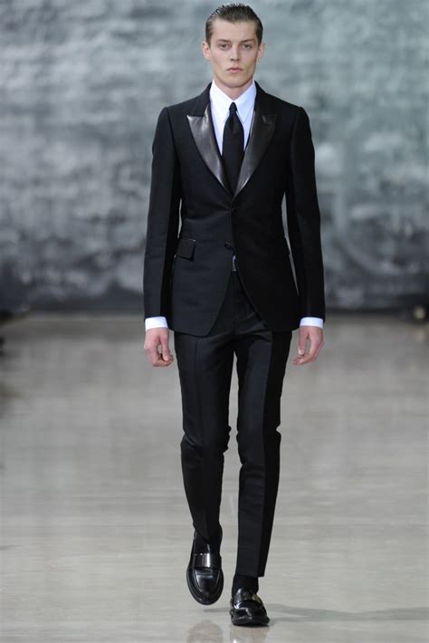 ysl men fall 2010|Yves Saint Laurent Men’s RTW Fall 2010 .